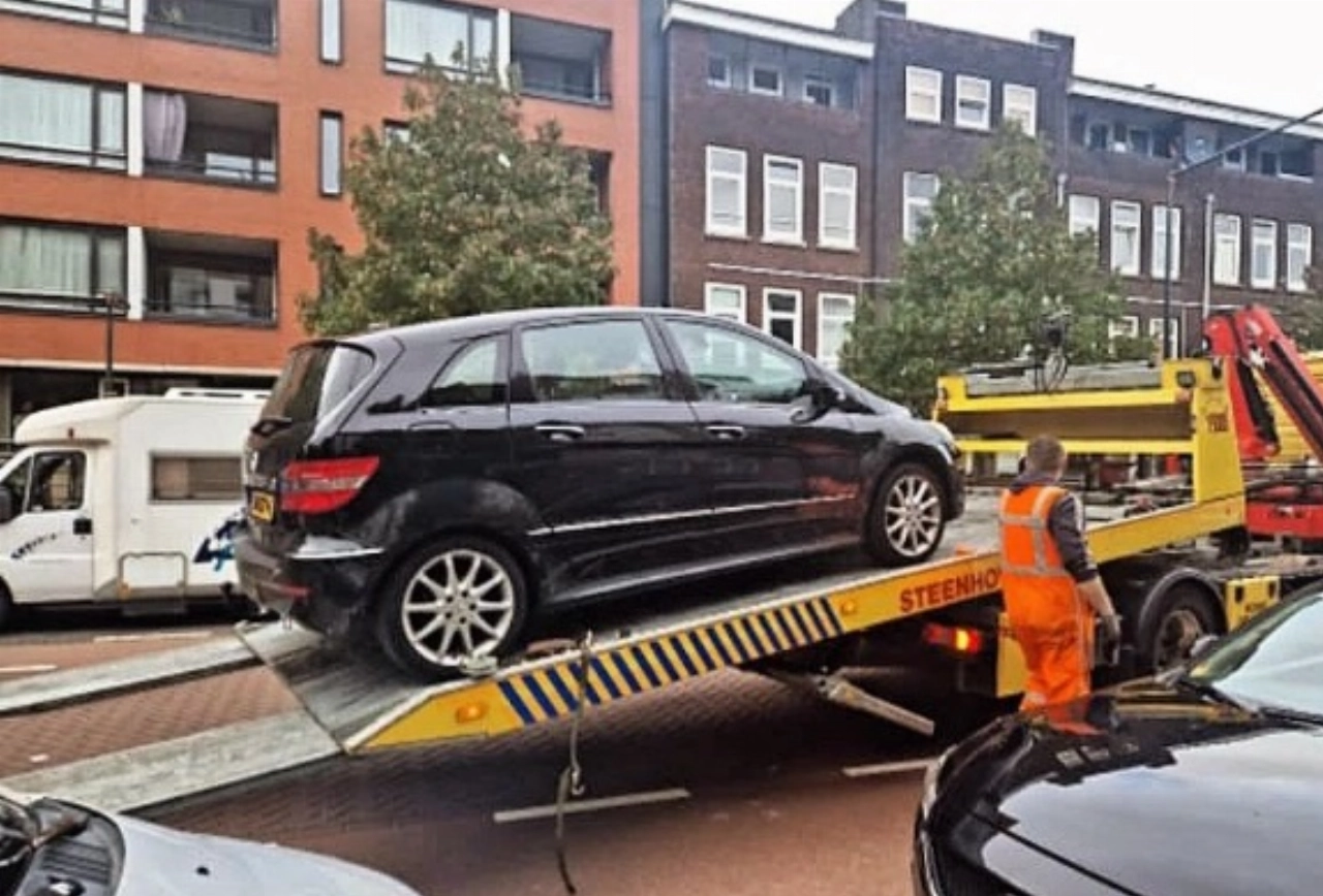 Beslag op voertuig vanwege openstaande schuld